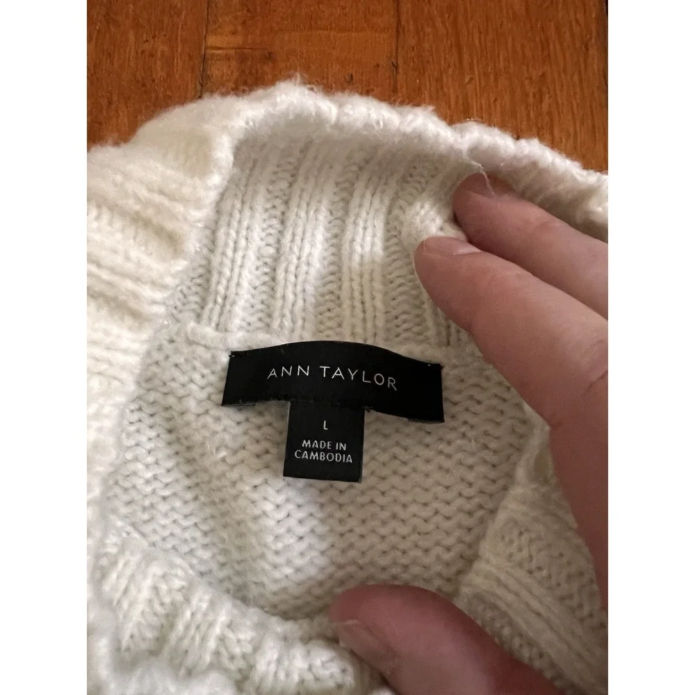 ANN TAYLOR Oversized ColorBlock Stripe Knit Sweater L Classic Turtleneck Cozy - Picture 4 of 7